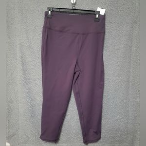 New without tag Women's MTA Capri
